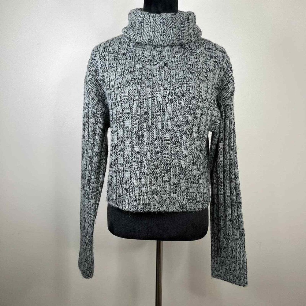 Urban Outfitters Chunky Knit Turtleneck Slightly Cropped Sweater